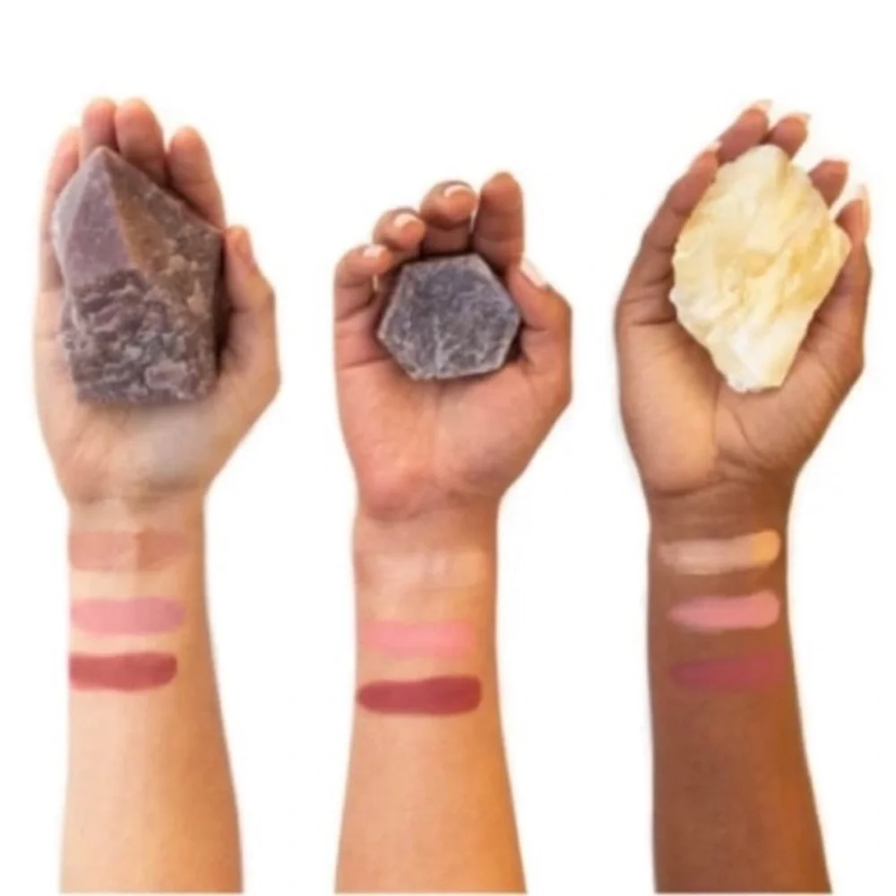Aether ATRH BEAUTY Crystal Charged Cheek Palette